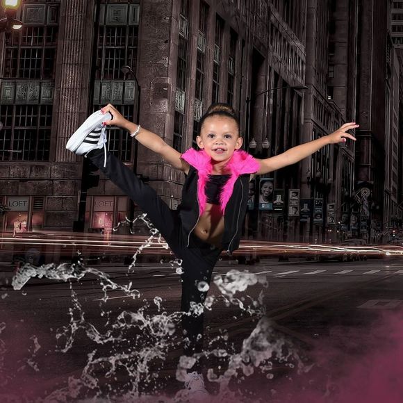 Meet your Posher, Alice - Picture 1 of 1